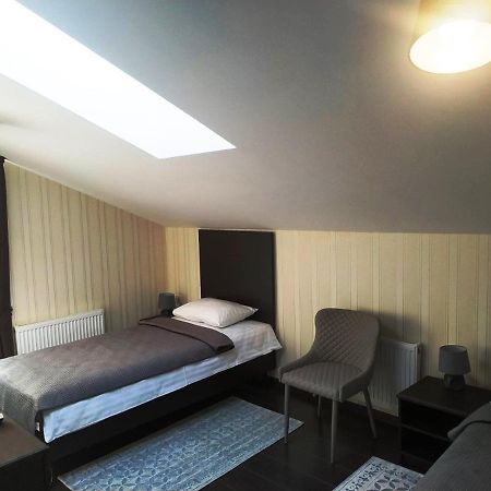 Hotel Business Apartments นิปโปร ภายนอก รูปภาพ
