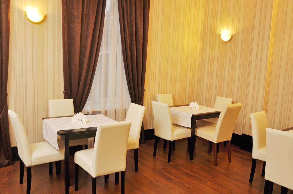 Hotel Business Apartments นิปโปร ภายนอก รูปภาพ