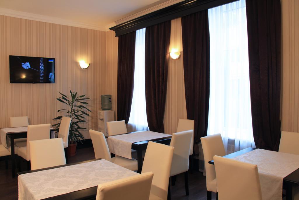 Hotel Business Apartments นิปโปร ภายนอก รูปภาพ