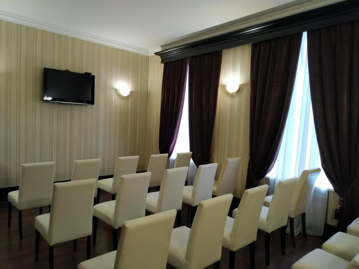Hotel Business Apartments นิปโปร ภายนอก รูปภาพ