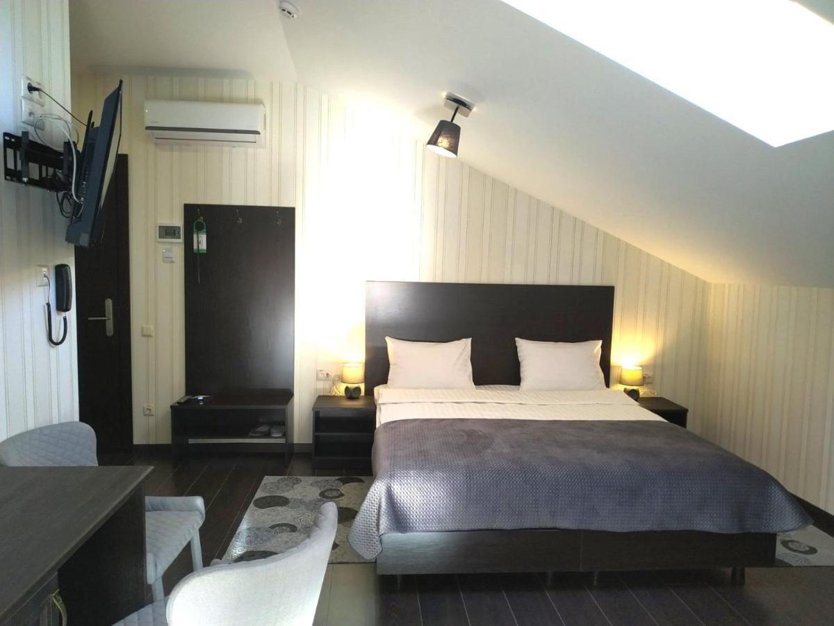 Hotel Business Apartments นิปโปร ภายนอก รูปภาพ